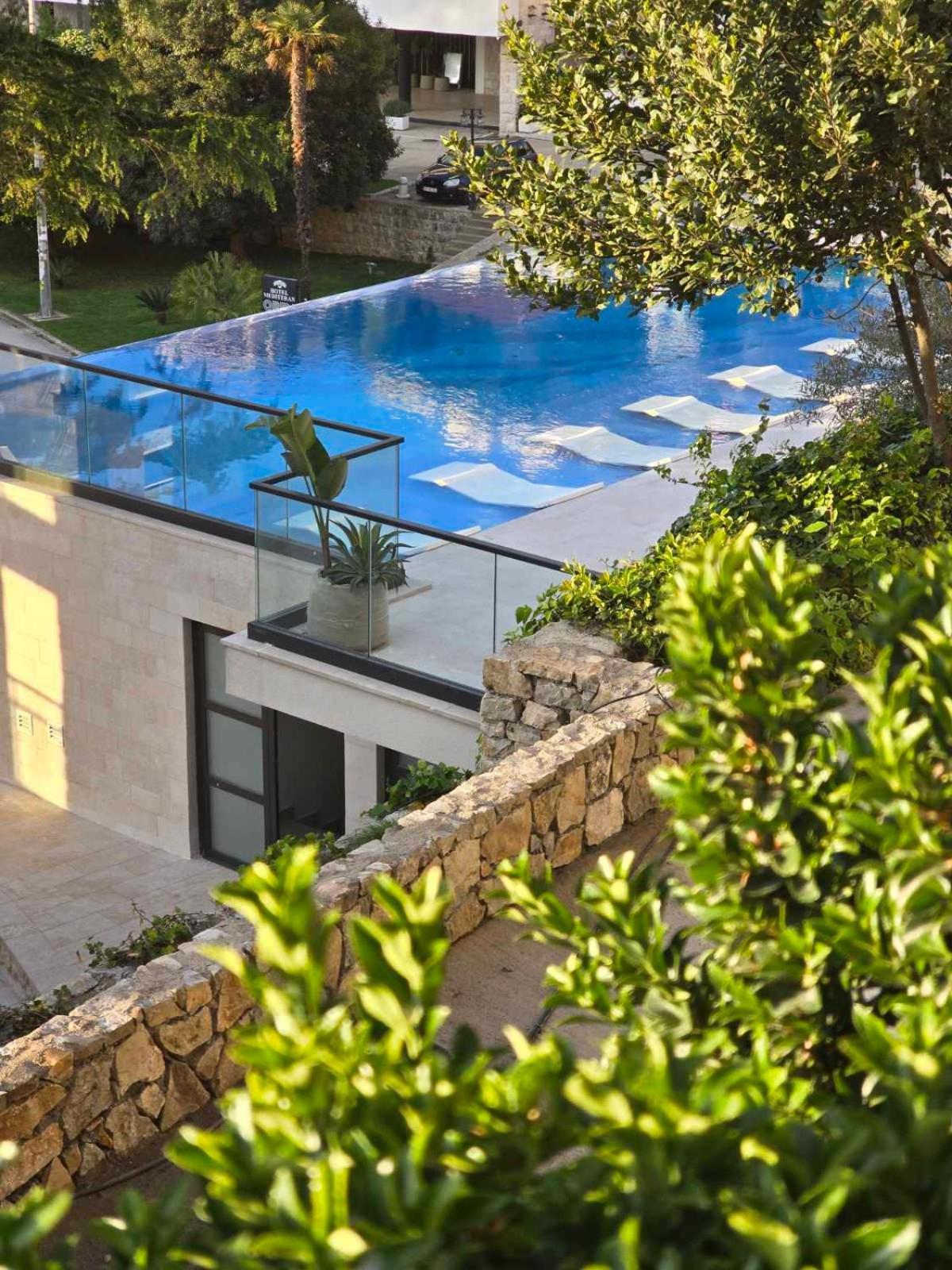 The New Hotel Mediteran - Villa Edition Ούλτσιν Εξωτερικό φωτογραφία